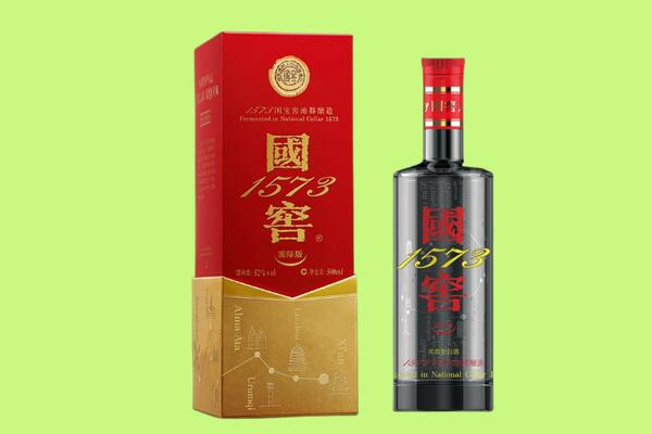许昌鄢陵县回收国窖1573.jpg